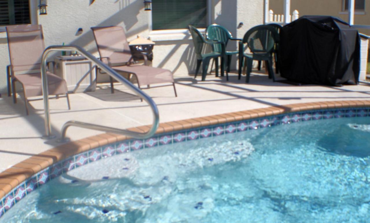 בריידנטון Craig House With Heated Pool On Small Lake מראה חיצוני תמונה