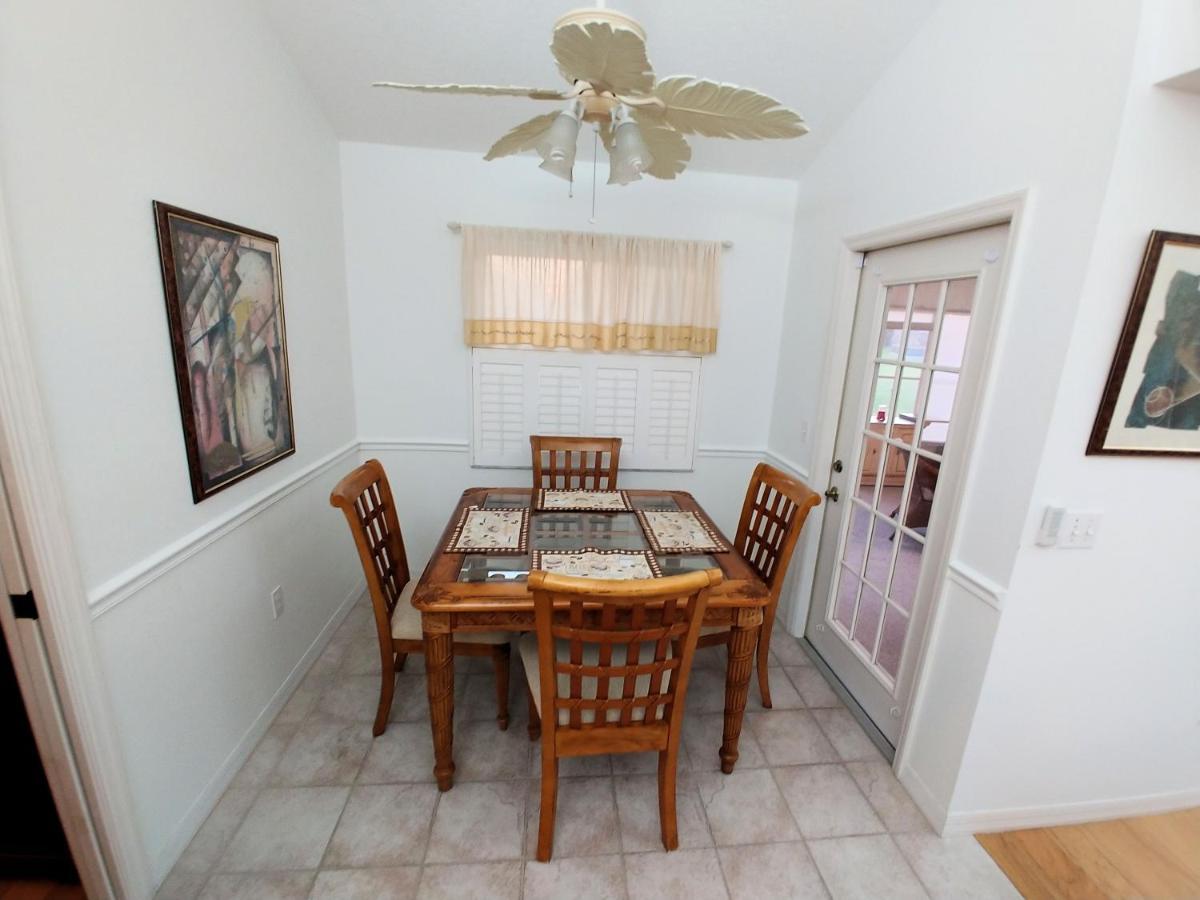 בריידנטון Craig House With Heated Pool On Small Lake מראה חיצוני תמונה